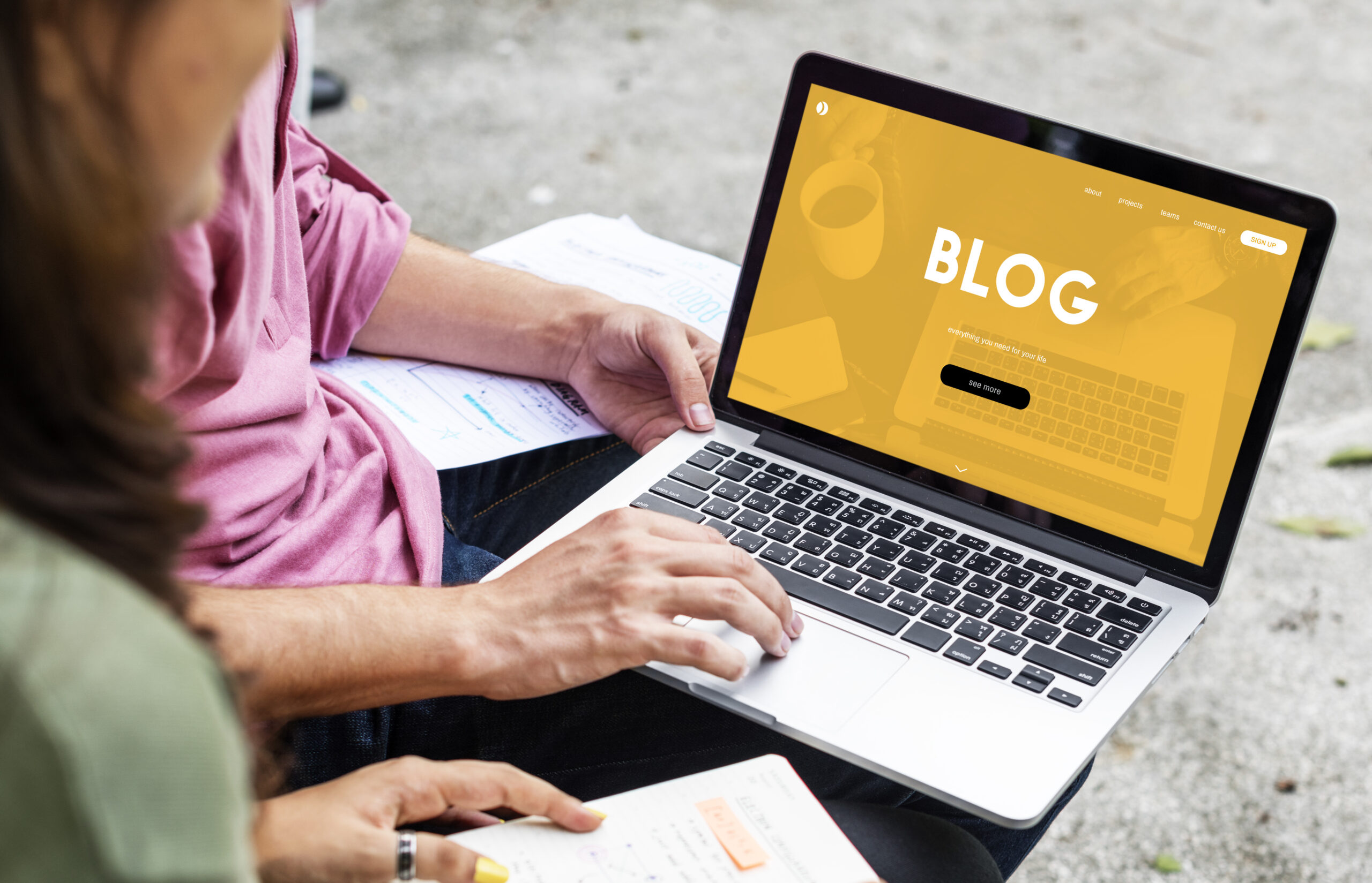 How to Start a Blog and Earn in 2025